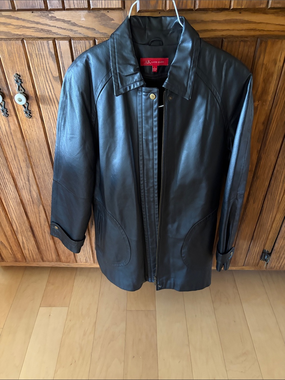 Anne Klein Black Leather mid coat 
Size Large